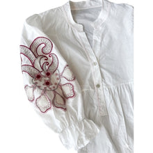 Load image into Gallery viewer, Qnuz Clothing Oversize blouse w embrodery Clothing 10 White
