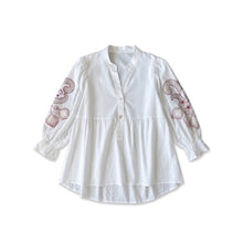 Load image into Gallery viewer, Qnuz Clothing Oversize blouse w embrodery Clothing 10 White
