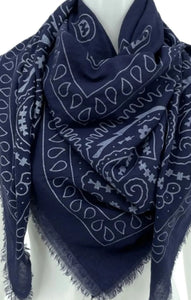 Qnuz Paisly scarf 90X90 Scarf