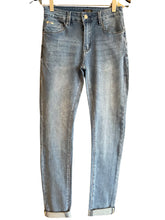 Load image into Gallery viewer, Qnuz Clothing Puk jeans Clothing 33 denim blue
