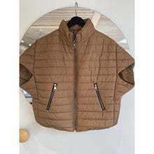 Load image into Gallery viewer, Qnuz Clothing Qulited West Clothing 61 Camel
