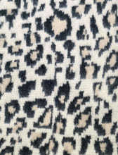 Load image into Gallery viewer, Qnuz Rabiha Scarf
