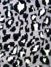 Load image into Gallery viewer, Qnuz Rabiha Scarf

