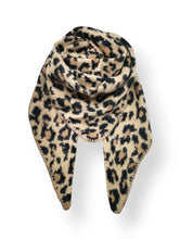 Load image into Gallery viewer, Qnuz Rabiha Scarf
