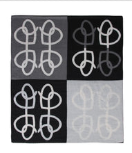 Load image into Gallery viewer, Qnuz Rade Lux scarf Scarf
