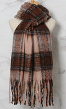 Load image into Gallery viewer, Qnuz Rade Lux scarf Scarf
