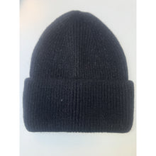 Load image into Gallery viewer, Qnuz Raja Knit hat Hat/Glove 99 Black
