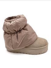 Load image into Gallery viewer, Qnuz Ravan Shoe
