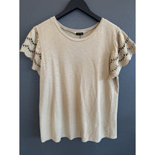 Load image into Gallery viewer, Qnuz Clothing Rei t-shirt Clothing 13 Beige
