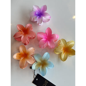 Qnuz Rikke large hairclip Hair accessories 01 Multi