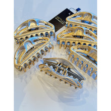 Load image into Gallery viewer, Qnuz Rikke large hairclip Hair accessories 70 Gold
