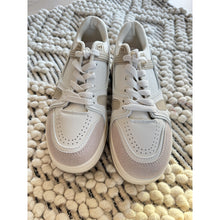 Load image into Gallery viewer, Qnuz Romani Shoe 64 Leopard
