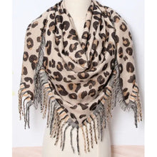 Load image into Gallery viewer, Qnuz Rosalia Scarf 63 Taupe
