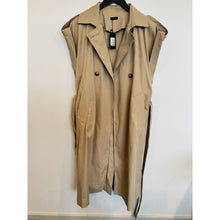 Load image into Gallery viewer, Qnuz Clothing Roseanne Trench coat vest Clothing 13 Beige
