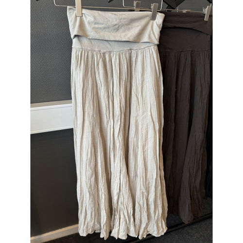 Qnuz Clothing Ruth skirt Clothing 63 Taupe