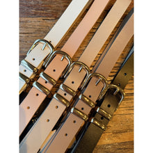 Load image into Gallery viewer, Qnuz Safa Belt 2,50 cm wide Belt 63 Taupe
