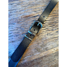 Load image into Gallery viewer, Qnuz Safa Belt 2,50 cm wide Belt 99 Black
