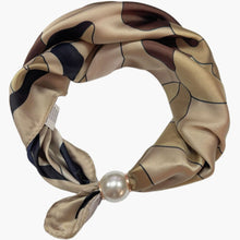 Load image into Gallery viewer, Qnuz Scarf Retro &amp; Pearl 70 x 70 cm Scarf 63 Taupe
