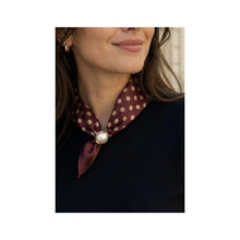 Load image into Gallery viewer, Qnuz Scarf small Dots &amp; Pearl 70 x 70 cm Scarf 28 Burgundy
