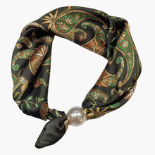 Load image into Gallery viewer, Qnuz Scarf small paisley &amp; Pearl 70 x 70 cm Scarf 53 Army

