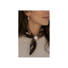 Load image into Gallery viewer, Qnuz Scarf small paisley &amp; Pearl 70 x 70 cm Scarf 60 Marron
