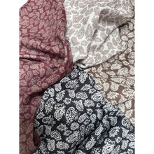 Load image into Gallery viewer, Qnuz Scarf w. Leopard 90x180 cm Scarf 13 Beige
