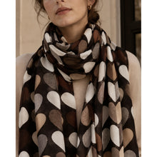 Load image into Gallery viewer, Qnuz Scarf w. small Dots 90x180 cm Scarf 60 Marron

