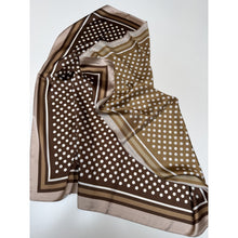 Load image into Gallery viewer, Qnuz Scarf w big dots 70 x 70 cm Scarf 60 Marron
