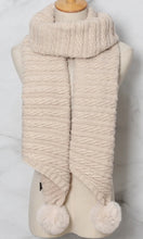 Load image into Gallery viewer, Qnuz Scarf w pon pon &amp; lurex 20% wool Scarf
