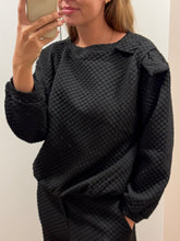 Load image into Gallery viewer, Qnuz Clothing Shirly quilted Sweat w. Bow Clothing
