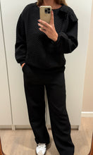 Load image into Gallery viewer, Qnuz Clothing Shirly quilted Sweat w. Bow Clothing
