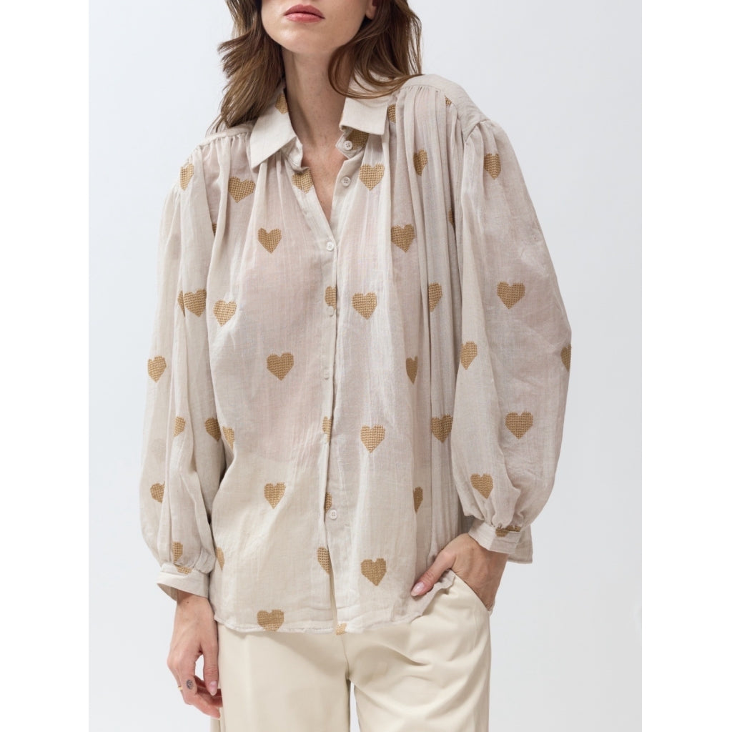Qnuz Clothing Shirt w. Embrodery Hearts Clothing 63 Taupe