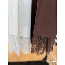 Load image into Gallery viewer, Qnuz Clothing Shirt w Lace Clothing 60 Marron
