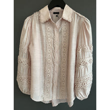 Load image into Gallery viewer, Qnuz Clothing Shirt w Laces Clothing 42 Rosa
