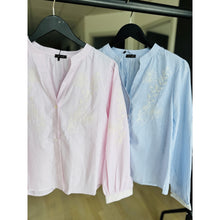 Load image into Gallery viewer, Qnuz Clothing Shirt w Stripes and embrodery Clothing 41 Rosa
