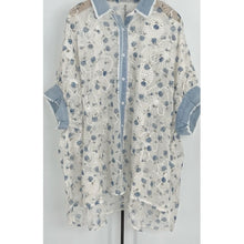 Load image into Gallery viewer, Qnuz Clothing Shirt w flowers Clothing 33 denim blue
