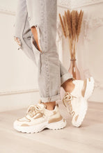 Load image into Gallery viewer, Qnuz Sneakers w.Stars Shoe
