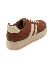 Load image into Gallery viewer, Qnuz Sneakers w.Stripe Shoe
