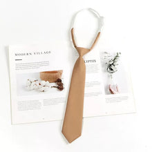 Load image into Gallery viewer, Qnuz Soild colour Tie Hat/Glove
