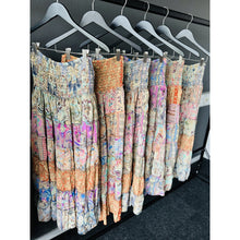 Load image into Gallery viewer, Qnuz Clothing Spring Patchwork skirt w smock Clothing 01 Multi
