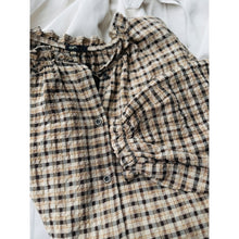 Load image into Gallery viewer, Qnuz Clothing Striped Shirt w. Embrodery &amp; smock Cuffs Clothing 60 Marron
