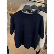 Load image into Gallery viewer, Qnuz Clothing Striped Shirt w. Embrodery &amp; smock Cuffs Clothing 31 Navy blue
