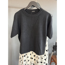 Load image into Gallery viewer, Qnuz Clothing Striped Shirt w. Embrodery &amp; smock Cuffs Clothing 99 Black
