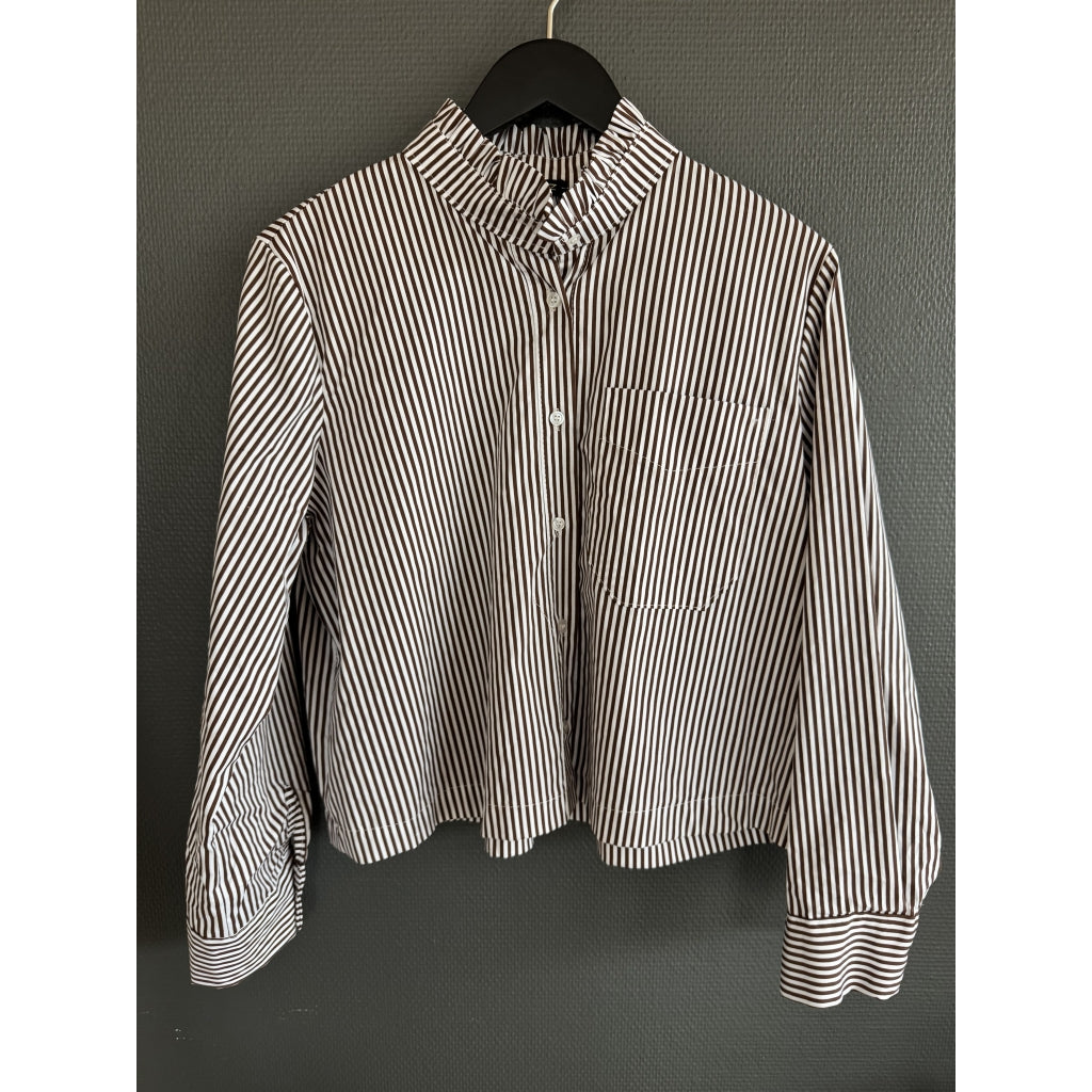 Qnuz Clothing Striped Shirt w High stand Clothing 606 Choco