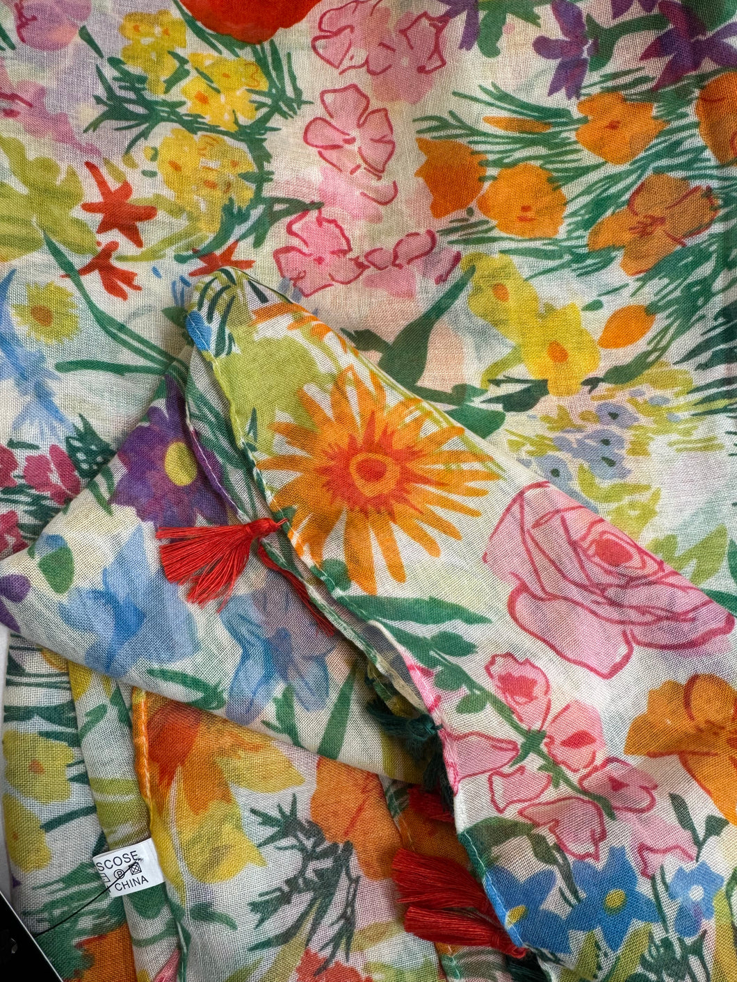 Qnuz Sussi flower w. pon pon Scarf 90 x 180 Scarf