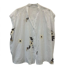 Load image into Gallery viewer, Qnuz Clothing Sussy Shirt w embrodery Clothing 10 White
