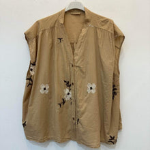 Load image into Gallery viewer, Qnuz Clothing Sussy Shirt w embrodery Clothing 61 Camel
