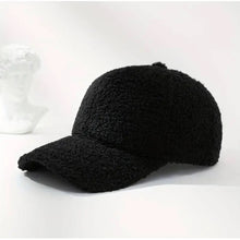 Load image into Gallery viewer, Qnuz Teddy Cap Hat/Glove 99 Black
